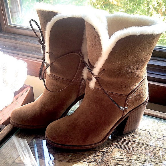 New UGG Jerene Shearling Bootie in Chestnut
Size 8 MSRP $250 - Picture 4 of 10